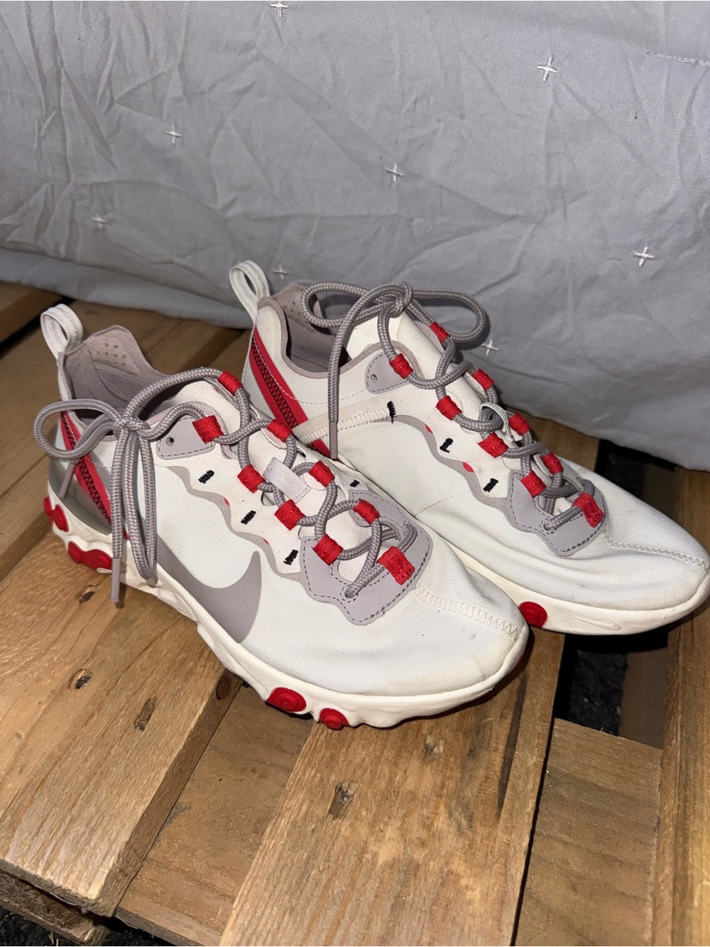 Nike White and Red Casual Running Sneakers with Gray Accents